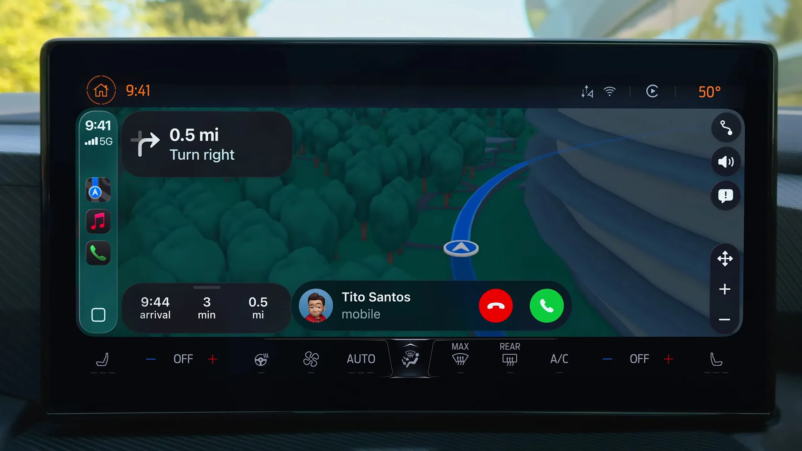Apple CarPlay hiển thị thông báo cuộc gọi nhỏ gọn giúp tài xế tập trung vào bản đồ