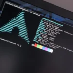 Bo mạch phát triển máy tính Linux siêu nhỏ hiển thị màn hình với hệ điều hành Ubuntu 16.04.6 LTS