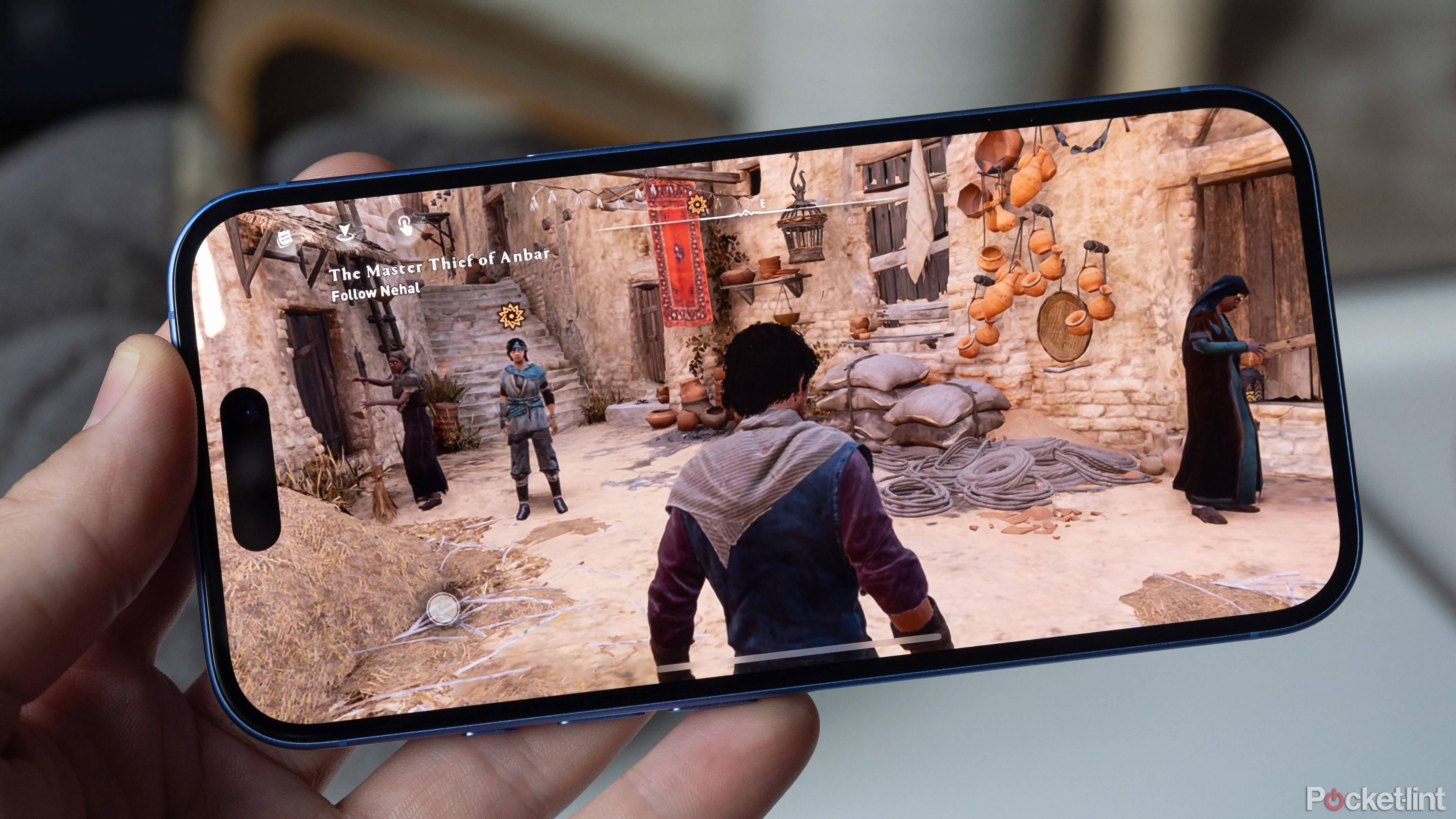 iPhone hiển thị hình ảnh mượt mà khi chơi game trên màn hình 120Hz
