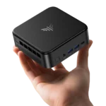 Mini PC KAMRUI với thiết kế hiện đại trên bàn làm việc.