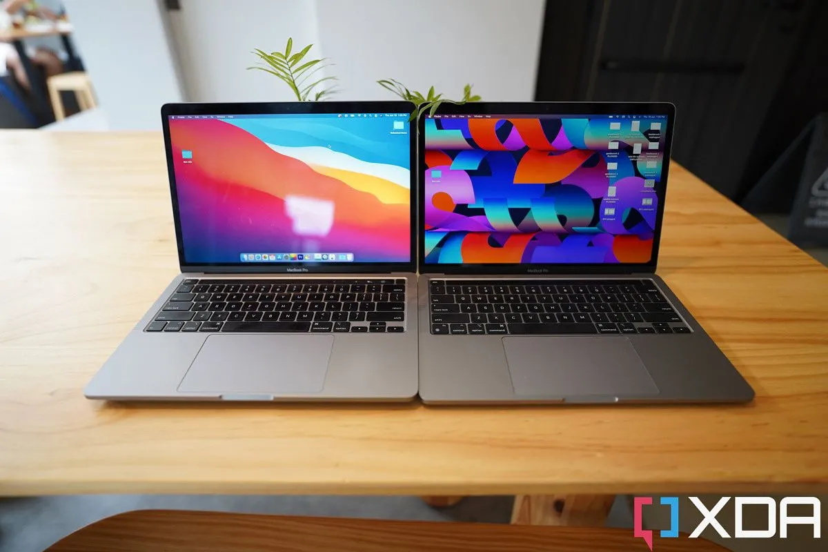 So sánh MacBook Pro chip Intel và MacBook Pro chip Apple Silicon M2