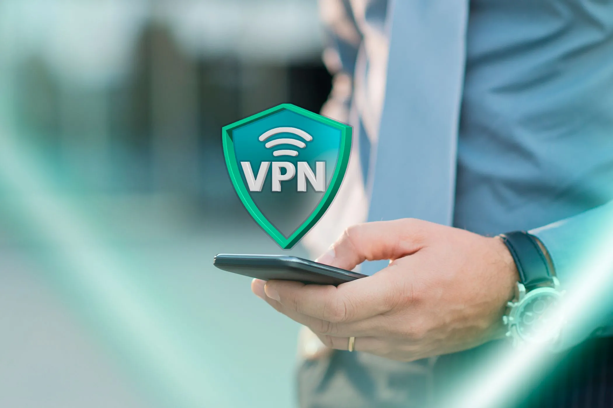 Một người đang sử dụng điện thoại với biểu tượng VPN, minh họa cho việc truy cập các gói Netflix giá rẻ hơn