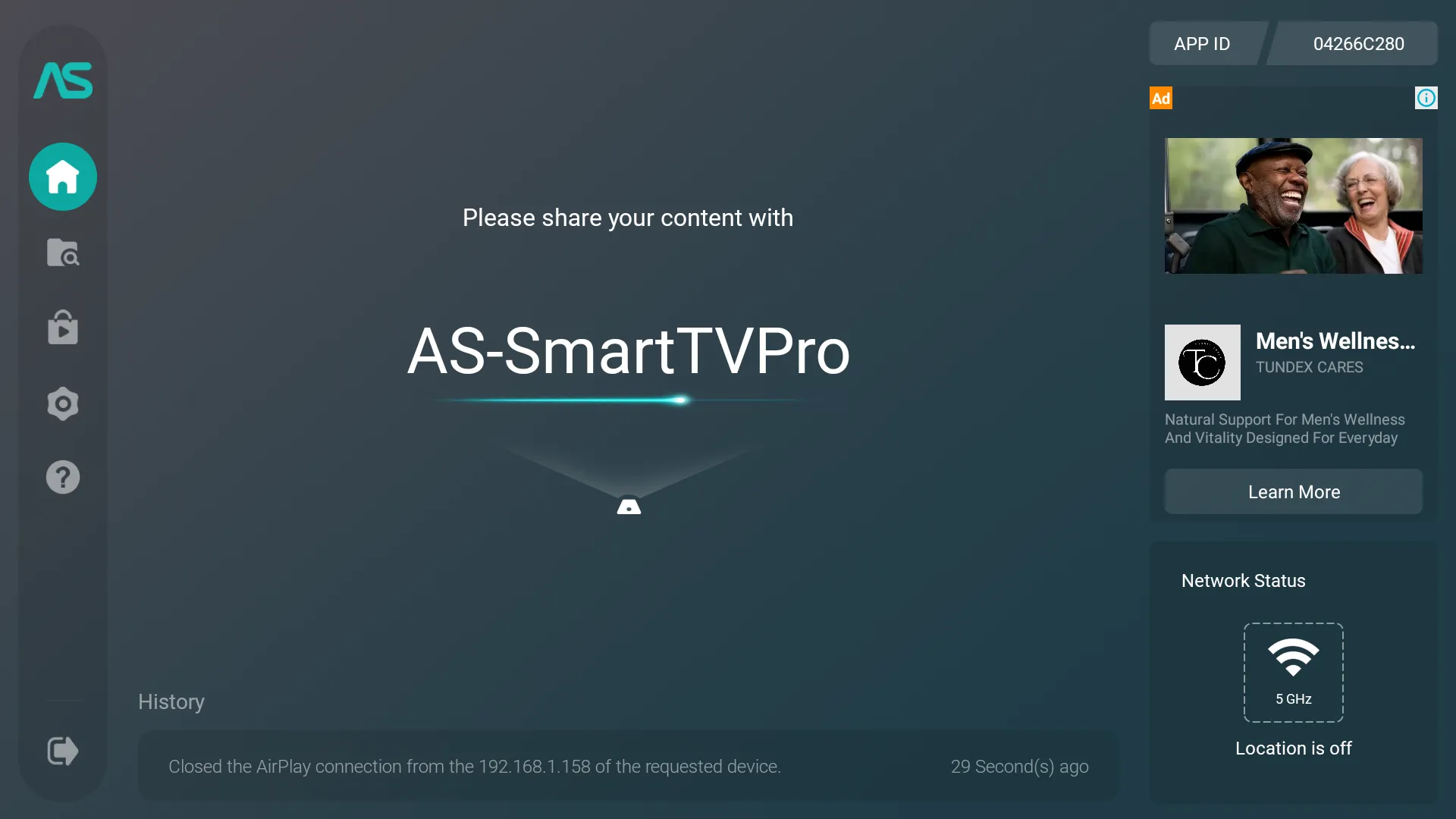 Ứng dụng AirScreen hiển thị thông báo &quot;Sẵn sàng để chiếu màn hình&quot; trên Smart TV, cho phép kết nối đa dạng thiết bị.