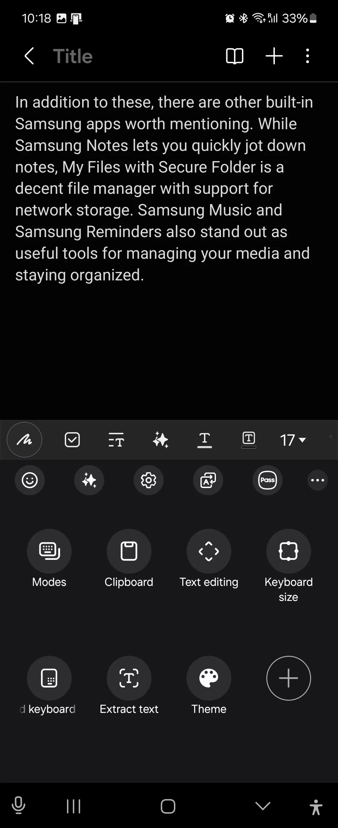 Các phím tắt tiện ích trên bàn phím Samsung, bao gồm truy cập Samsung Pass và dịch văn bản, hiển thị trong ứng dụng Samsung Notes