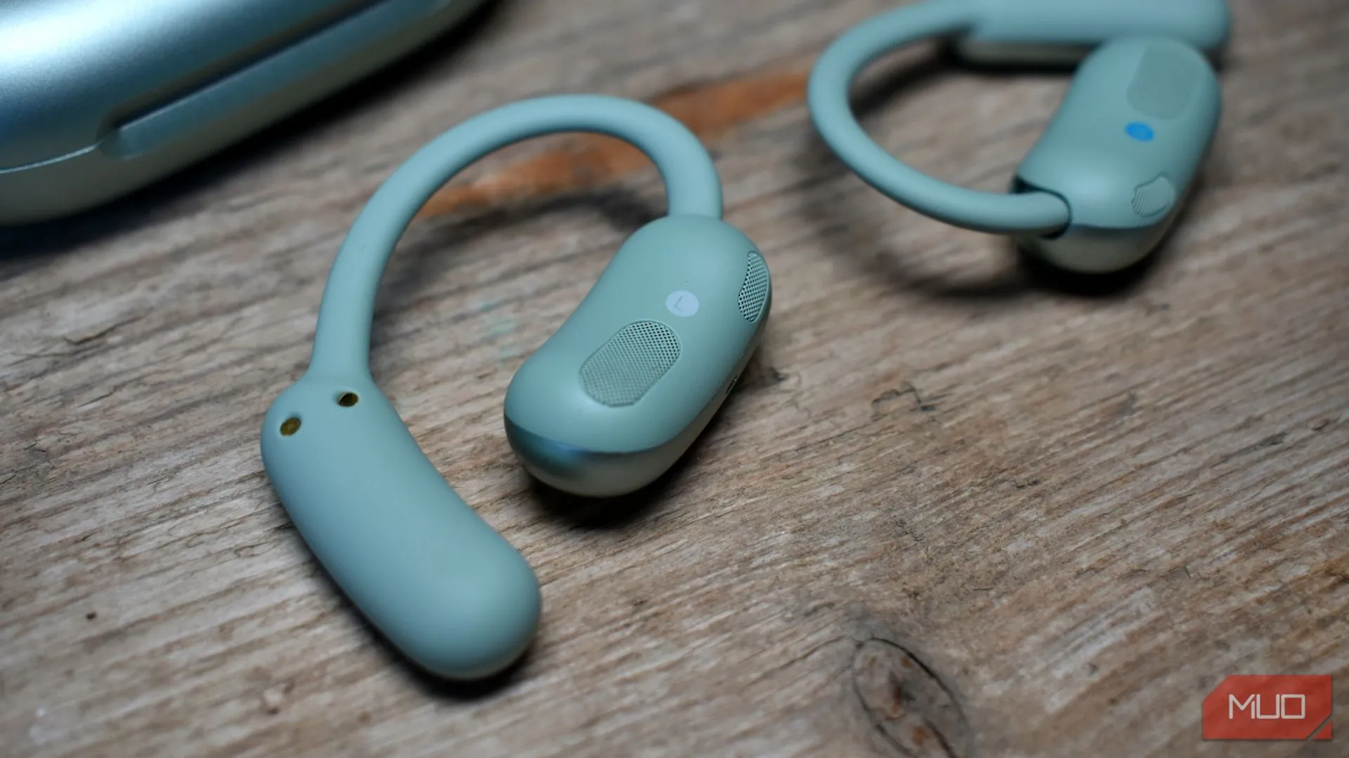 Chi tiết màng loa của tai nghe Soundcore AeroFit 2