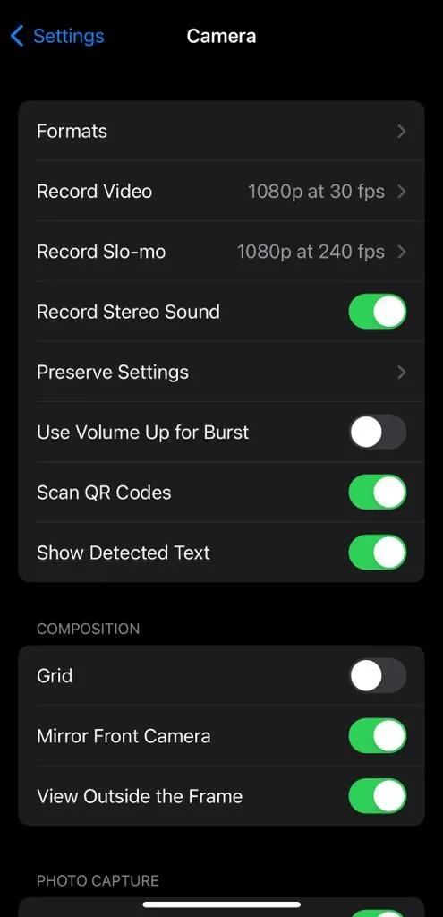 Màn hình cài đặt định dạng chụp ảnh trong ứng dụng Camera iPhone