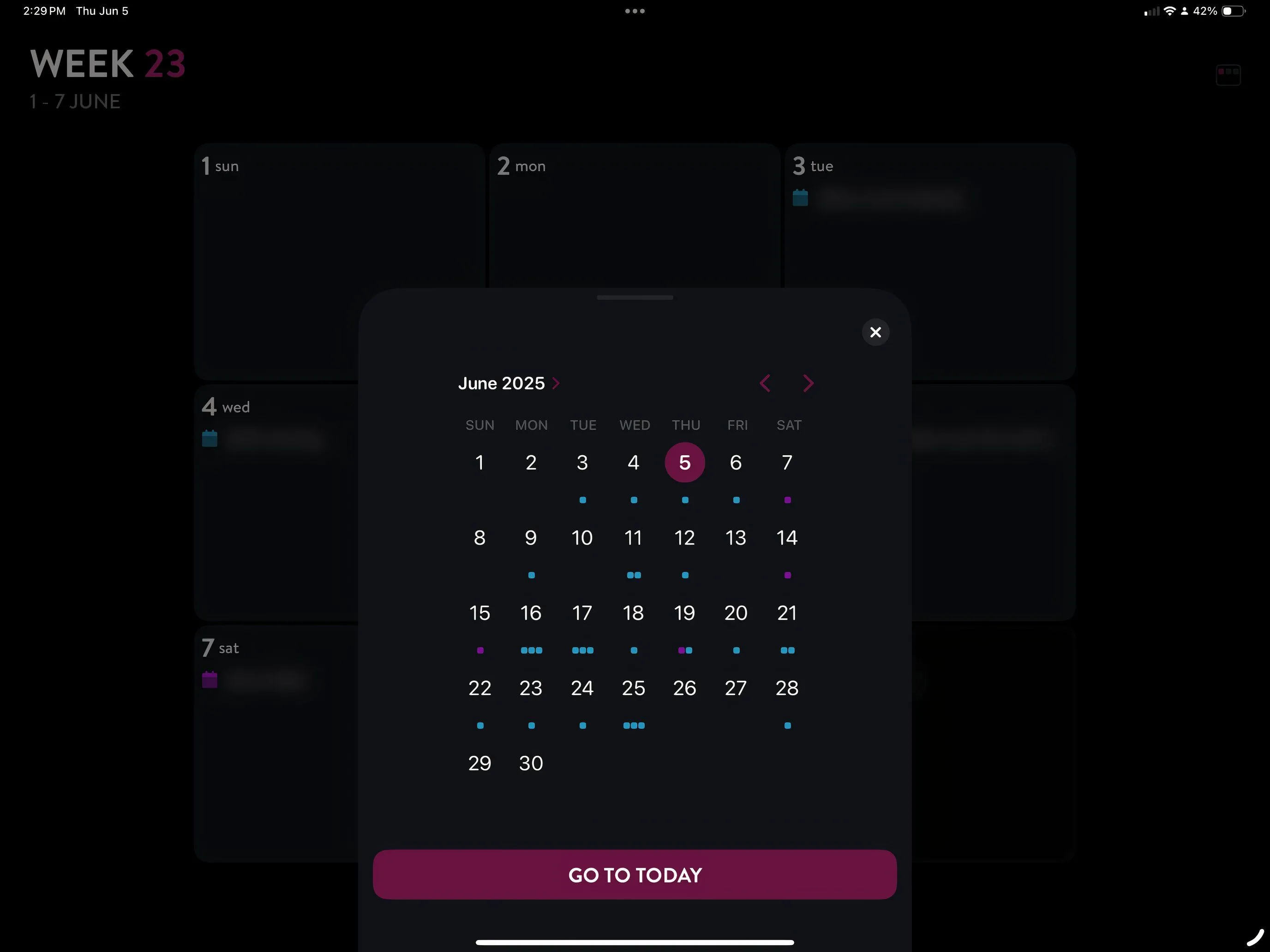 Màn hình ứng dụng Moleskine Planner trên iPad với bố cục lịch trình và ghi chú