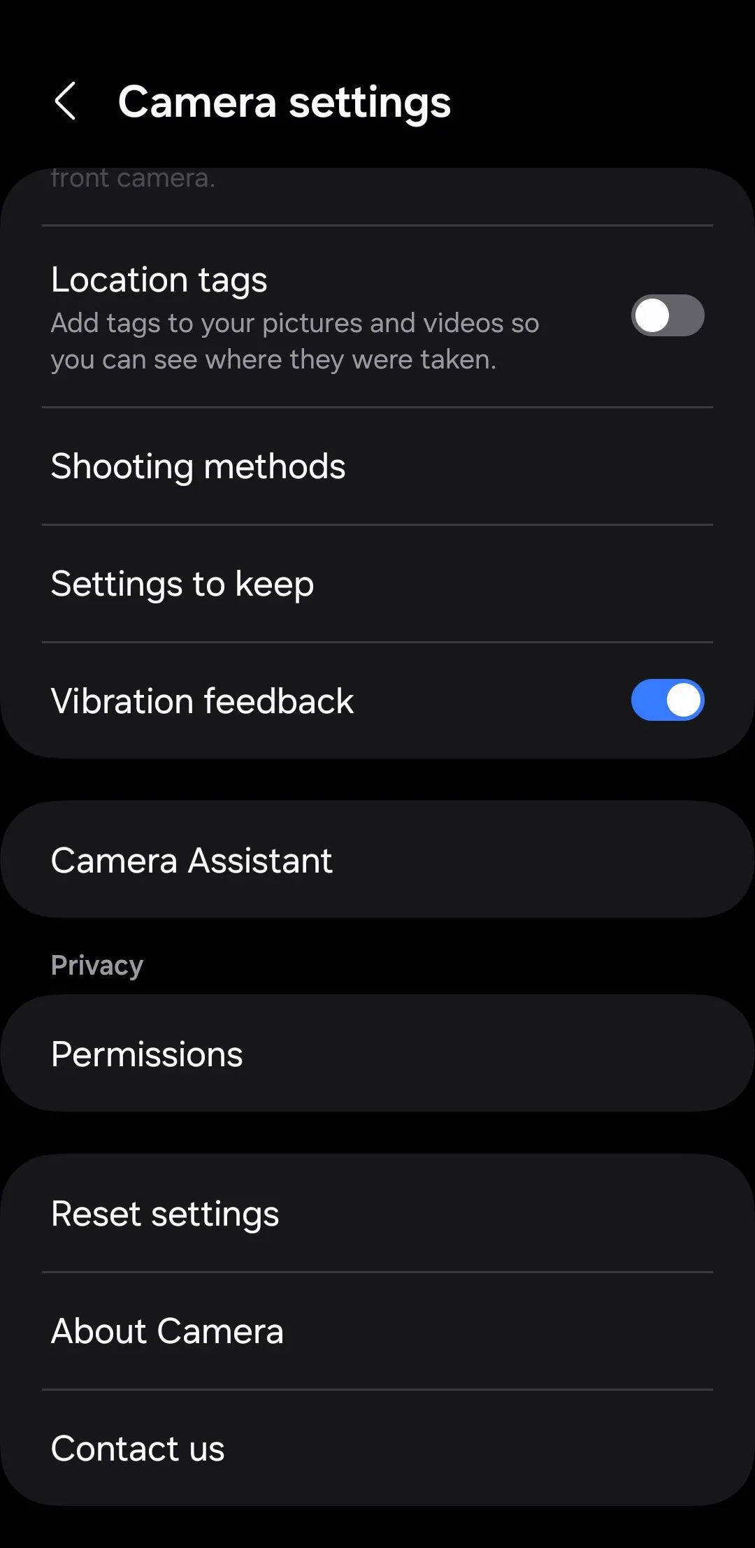 Menu cài đặt camera trên điện thoại Samsung hiển thị mục Camera Assistant để kích hoạt tính năng Quick Tap Shutter.