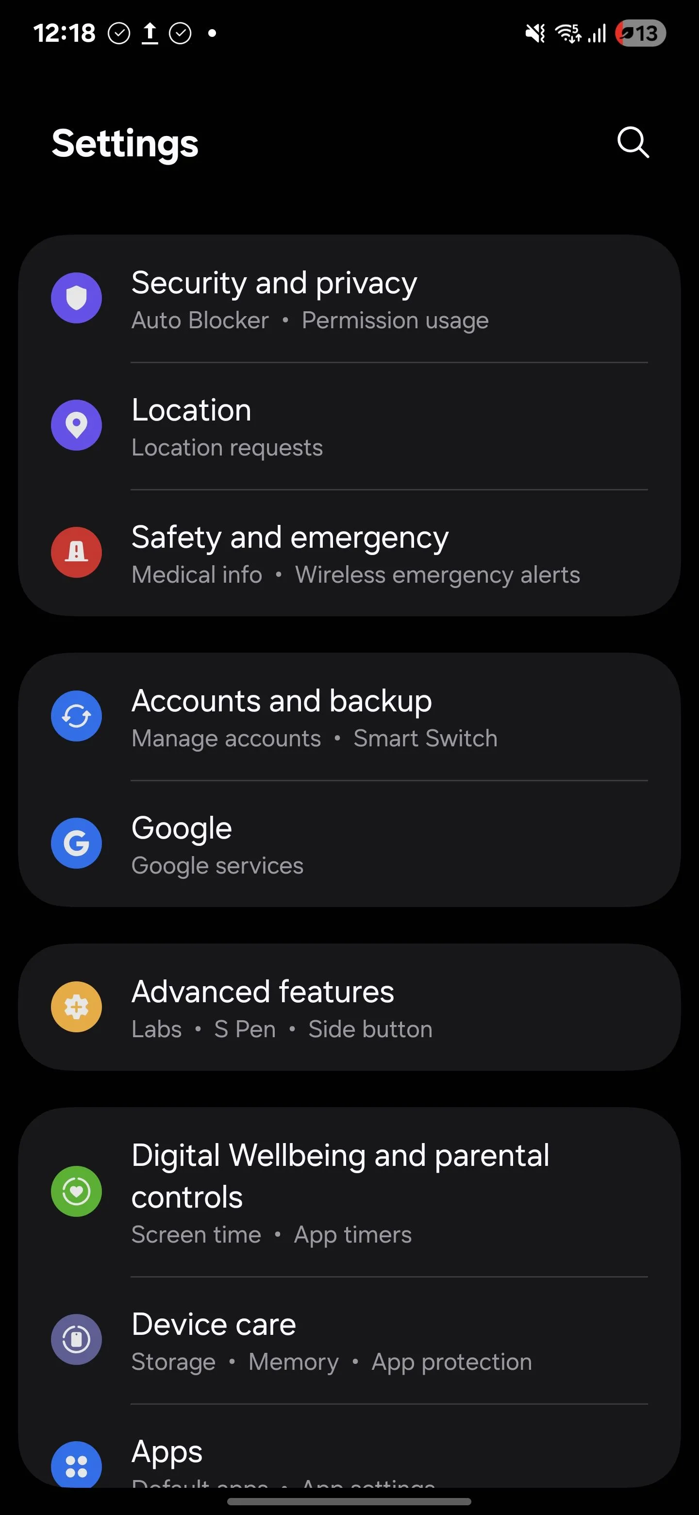Menu Dịch vụ định vị trong cài đặt Vị trí trên Android, hiển thị các tùy chọn quét Bluetooth và Wi-Fi