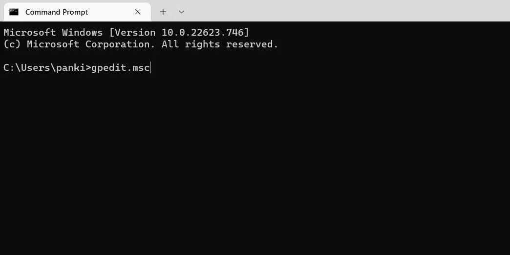 Mở Local Group Policy Editor bằng Command Prompt hoặc PowerShell
