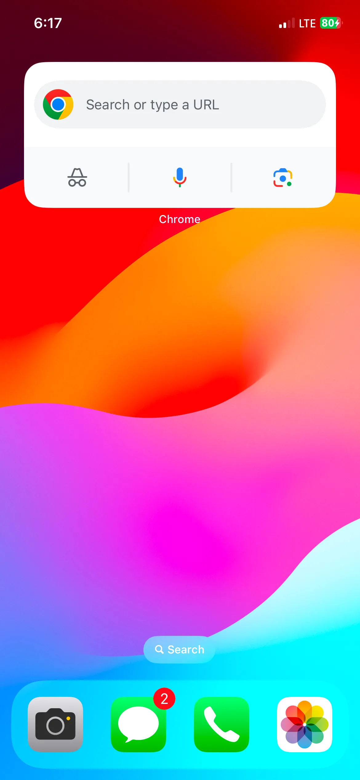 Widget Google Chrome trên màn hình chính iPhone với các phím tắt nhanh